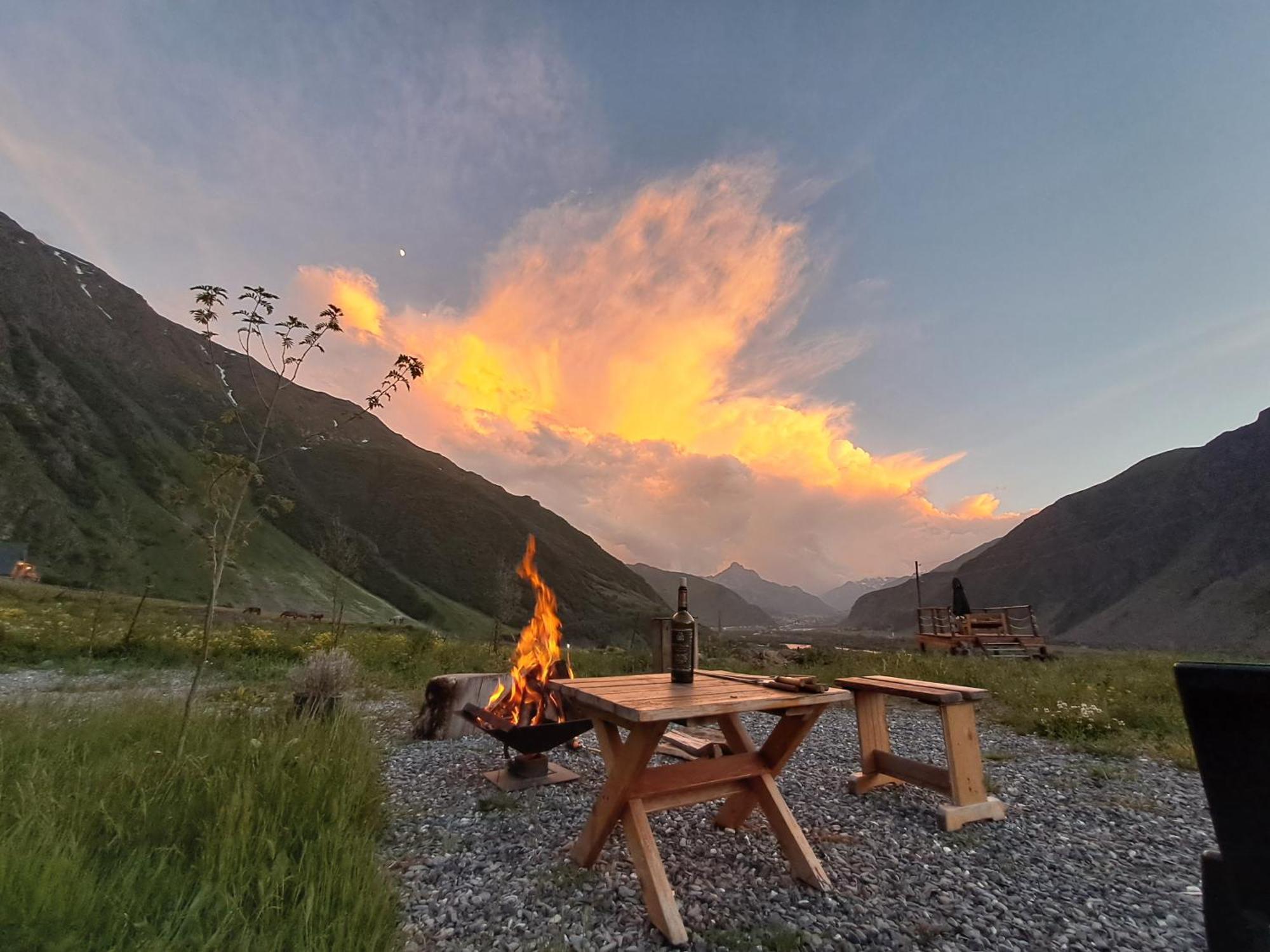 Kazbegi Spa Resort Cottages Stepantsminda Exterior foto